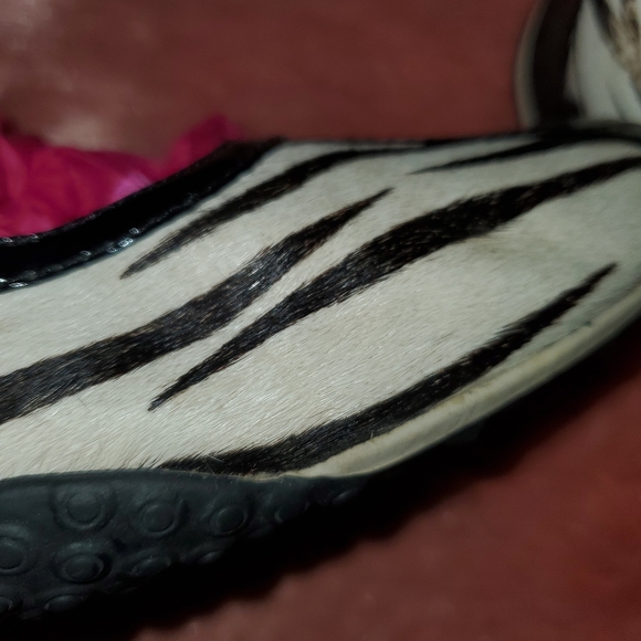 Nike Air for Cole Haan Zebra Print Slip Ons - Picture 2 of 9